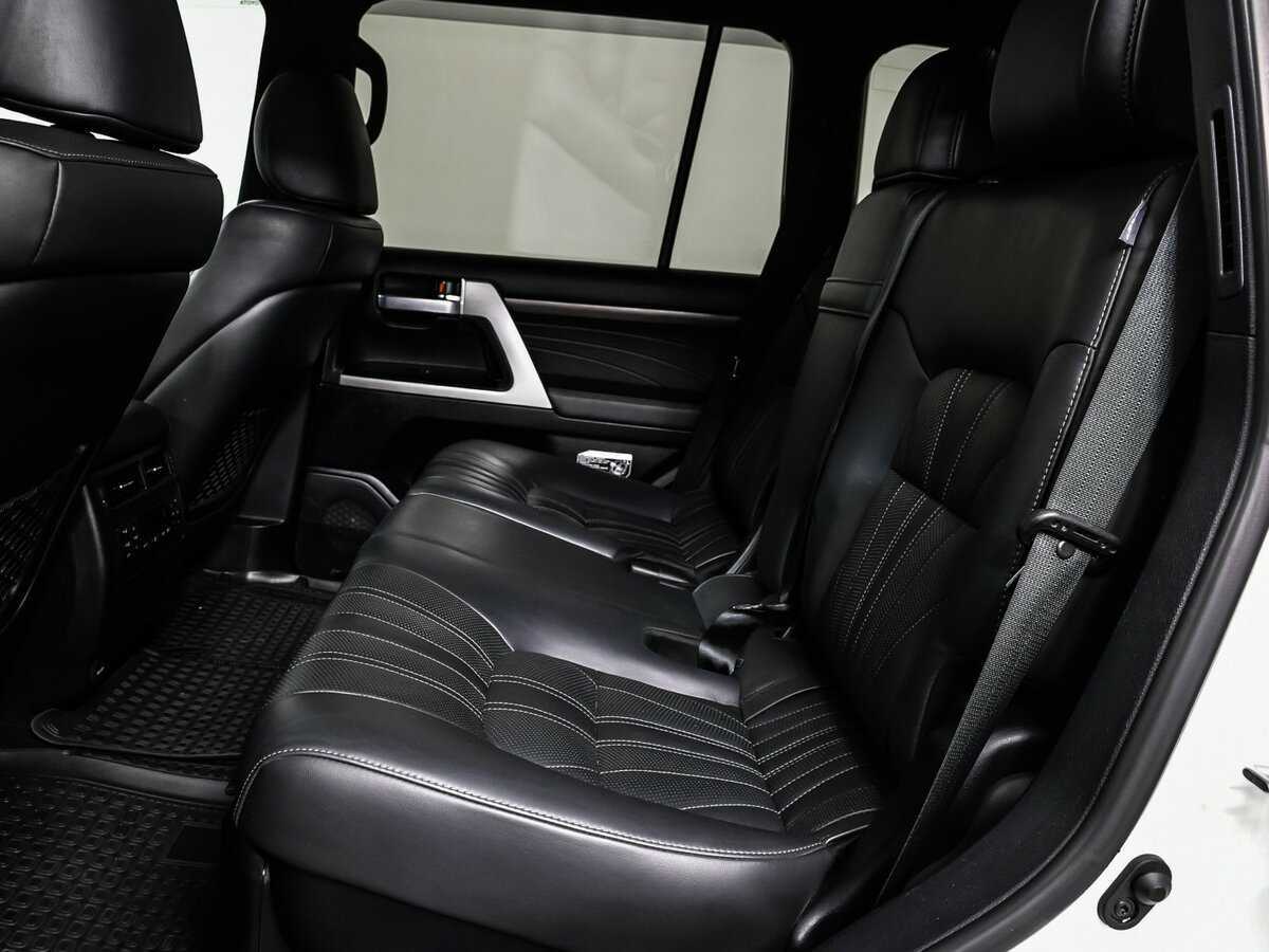 Toyota Land Cruiser с пробегом — 2020 год. Фото: #12