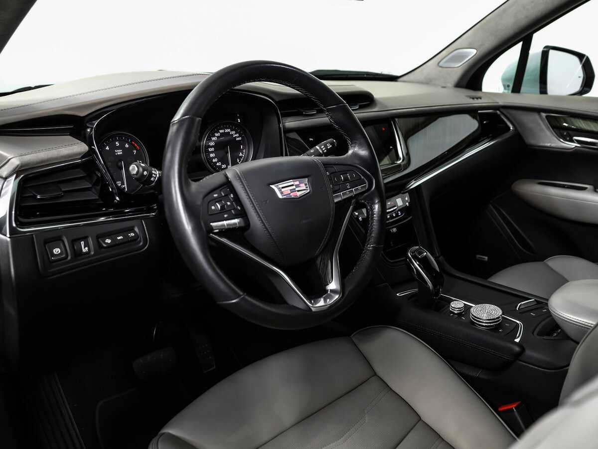 Cadillac XT6 с пробегом — 2021 год. Фото: #12