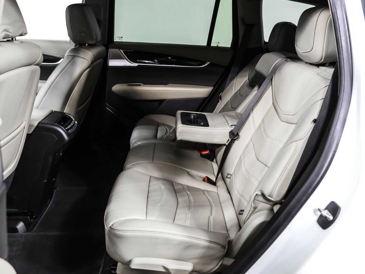 Cadillac XT6 с пробегом — 2021 год. Фото: #13