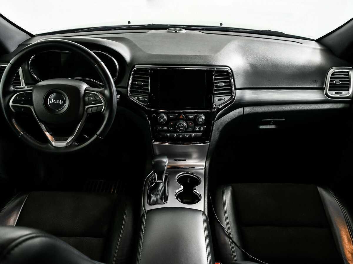 Jeep Grand Cherokee с пробегом — 2020 год. Фото: #10