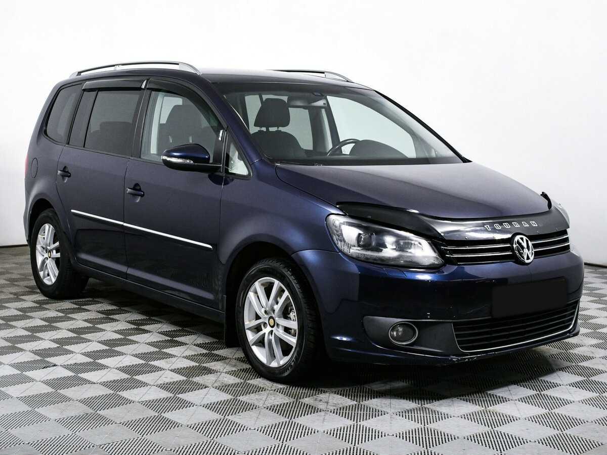 Volkswagen Touran с пробегом — 2012 год. Фото: #2