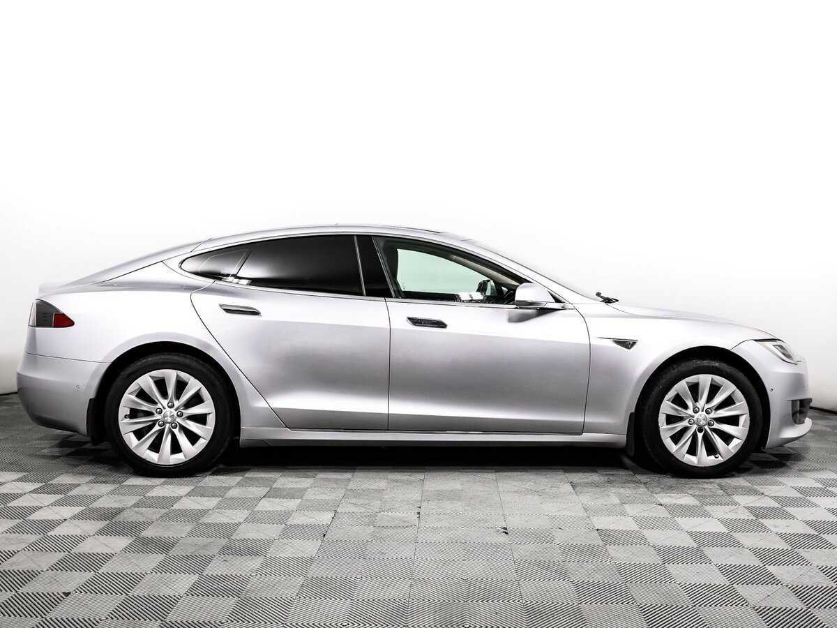 Tesla Model S с пробегом — 2016 год. Фото: #3