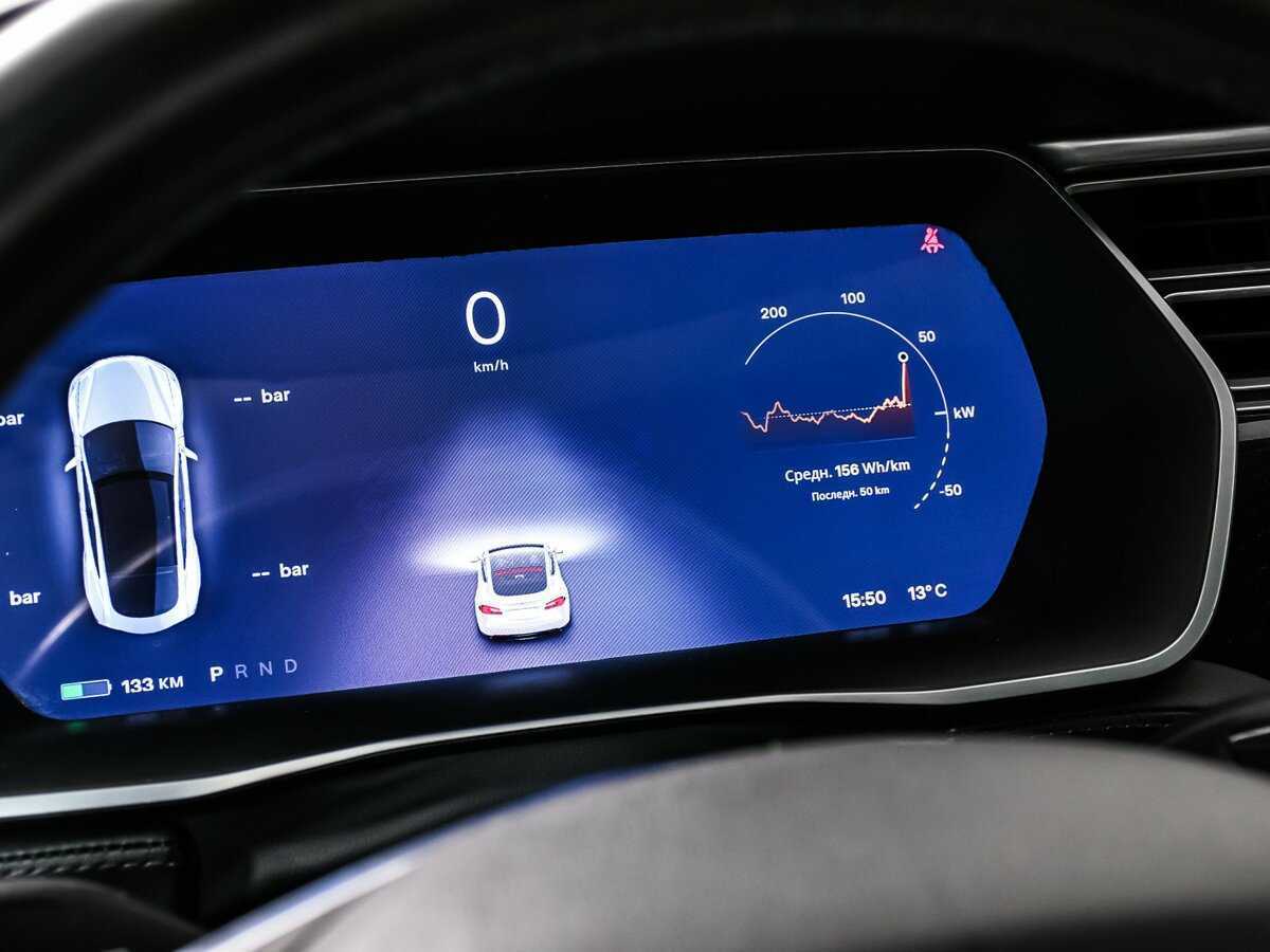 Tesla Model S с пробегом — 2016 год. Фото: #9