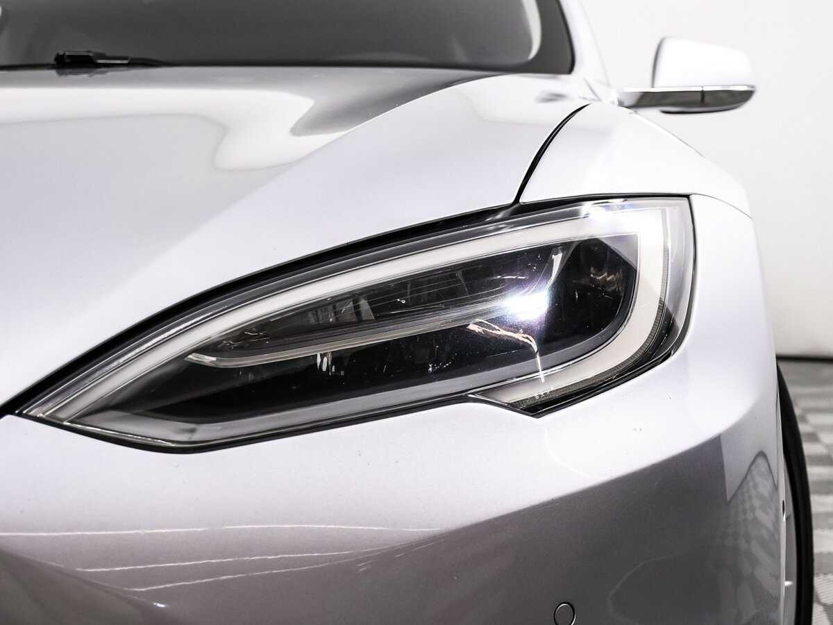 Tesla Model S с пробегом — 2016 год. Фото: #15