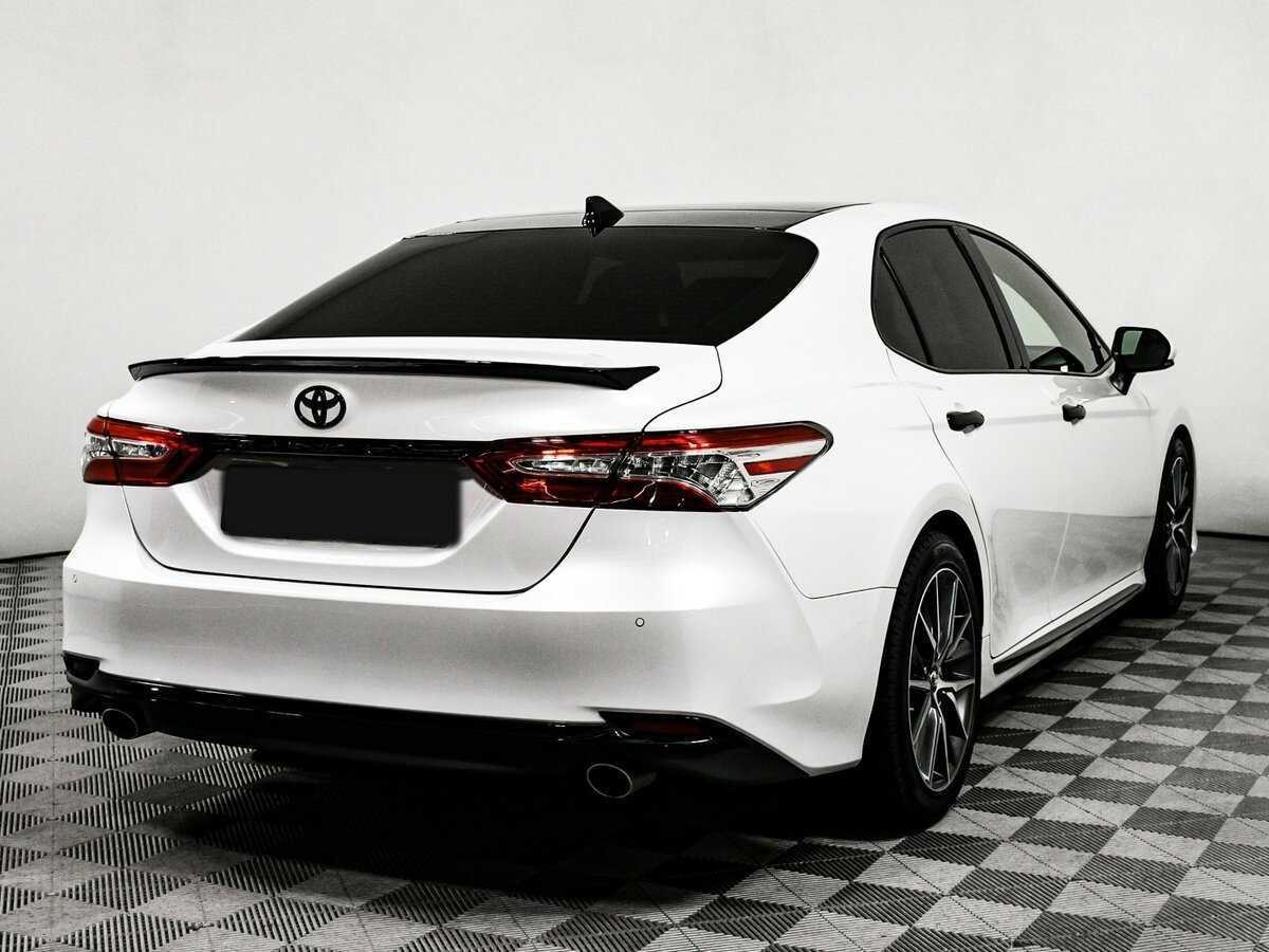 Toyota Camry с пробегом — 2023 год. Фото: #3