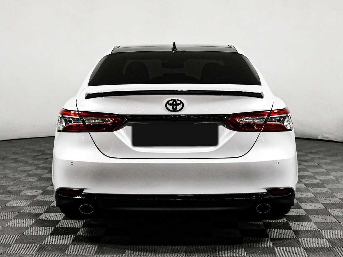 Toyota Camry с пробегом — 2023 год. Фото: #4