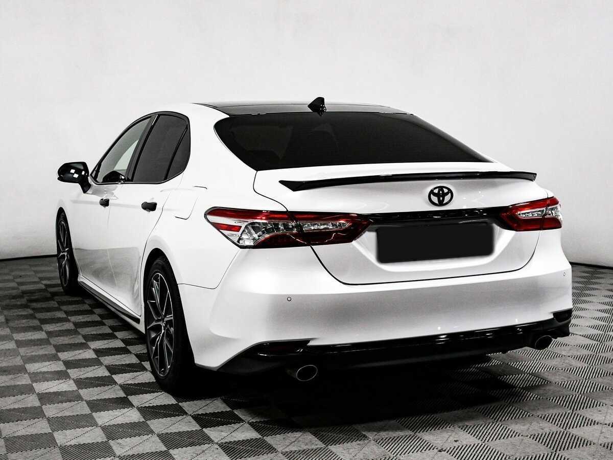 Toyota Camry с пробегом — 2023 год. Фото: #5