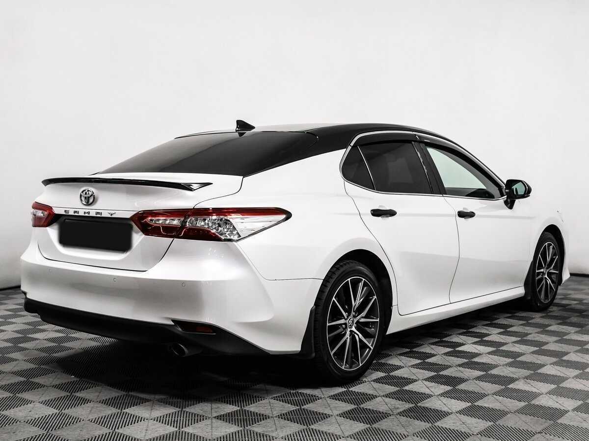 Toyota Camry с пробегом — 2021 год. Фото: #4