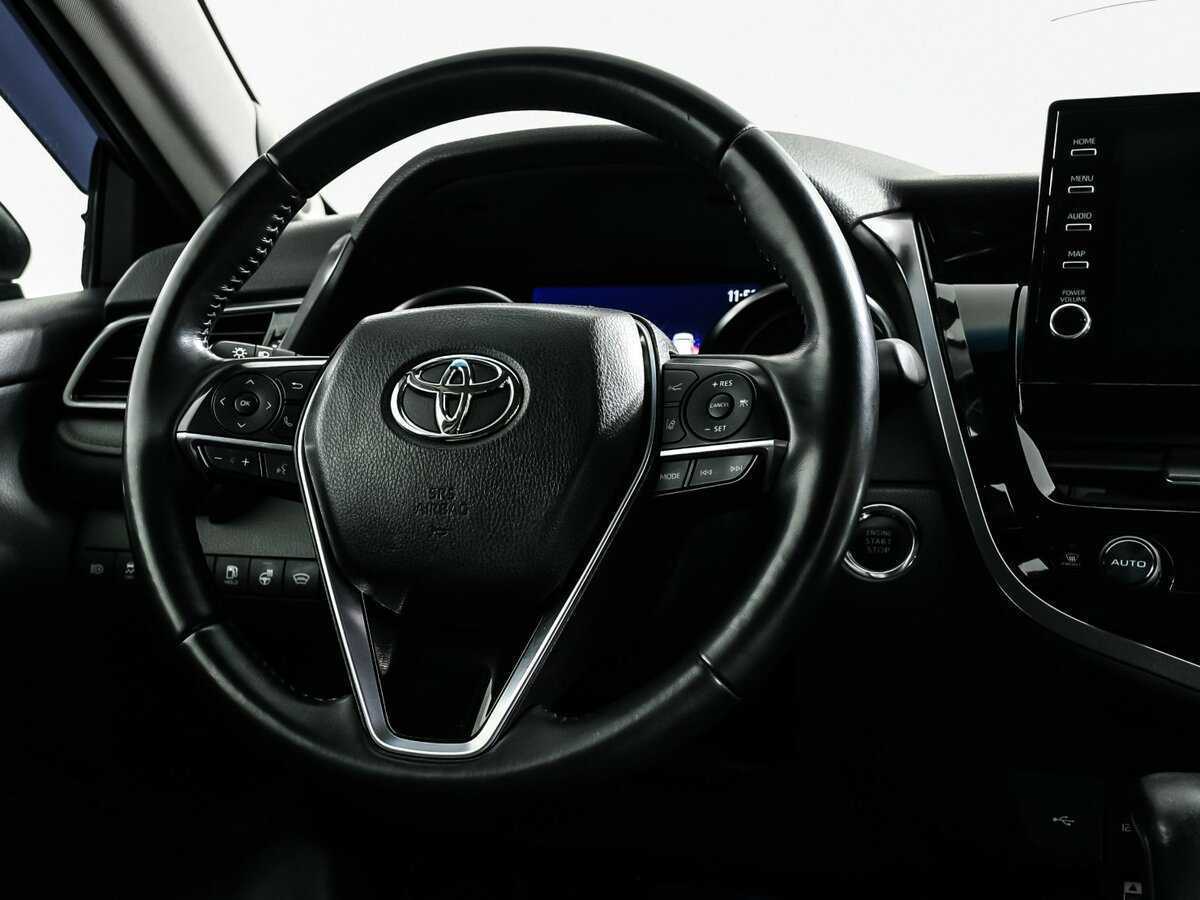 Toyota Camry с пробегом — 2021 год. Фото: #13