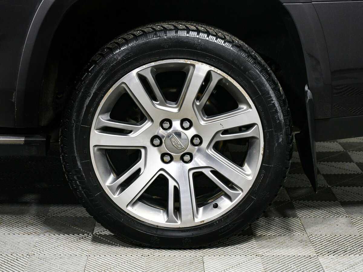 Cadillac Escalade с пробегом — 2016 год. Фото: #12