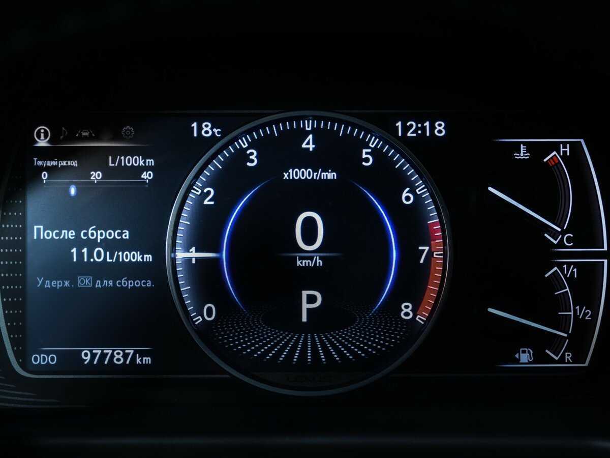 Lexus ES с пробегом — 2019 год. Фото: #7