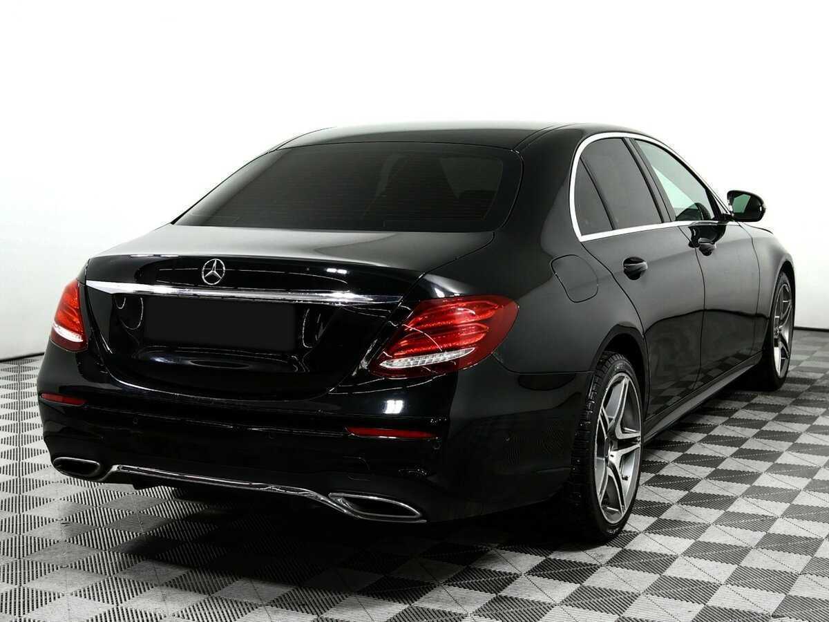 Mercedes-Benz E-Класс с пробегом — 2019 год. Фото: #3