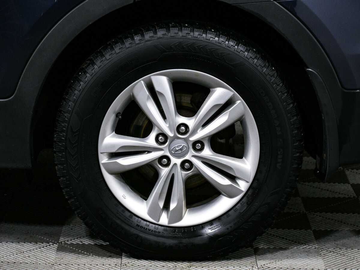 Hyundai Santa Fe с пробегом — 2012 год. Фото: #13