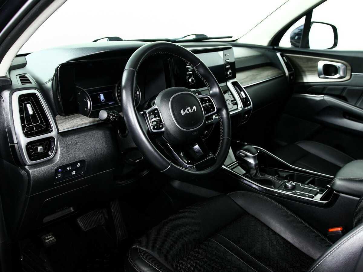 Kia Sorento с пробегом — 2023 год. Фото: #9