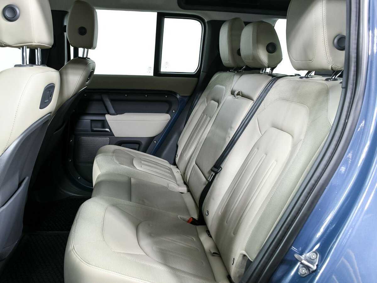 Land Rover Defender с пробегом — 2020 год. Фото: #10