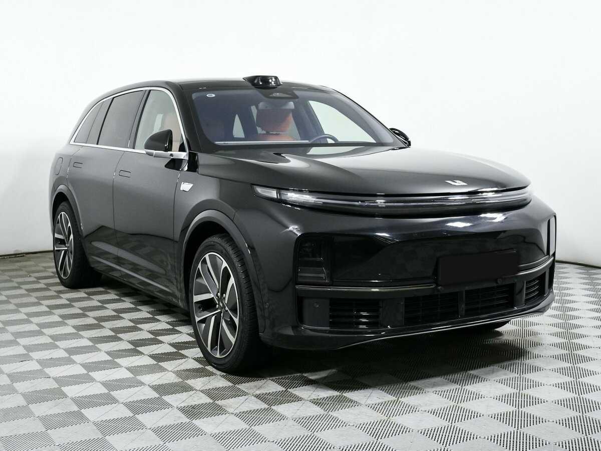 LiXiang L7 с пробегом — 2023 год. Фото: #2