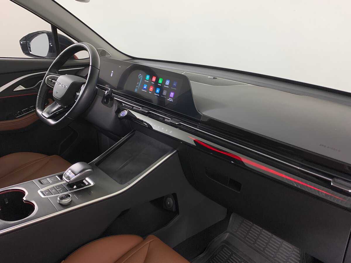 OMODA C5 с пробегом — 2023 год. Фото: #13