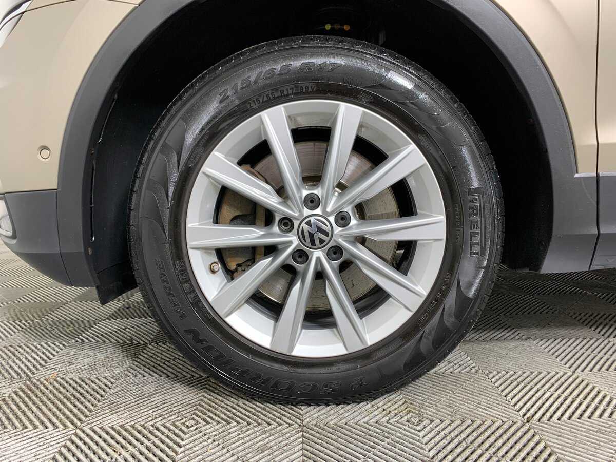 Volkswagen Tiguan с пробегом — 2017 год. Фото: #8