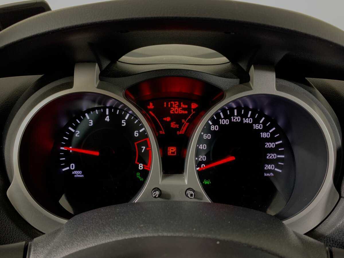 Nissan Juke с пробегом — 2015 год. Фото: #14