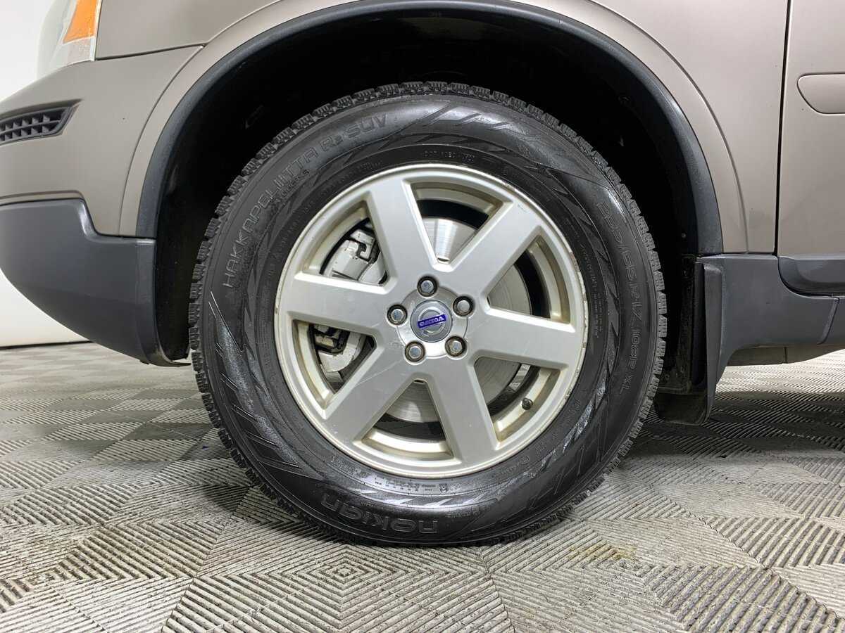 Volvo XC90 с пробегом — 2011 год. Фото: #8