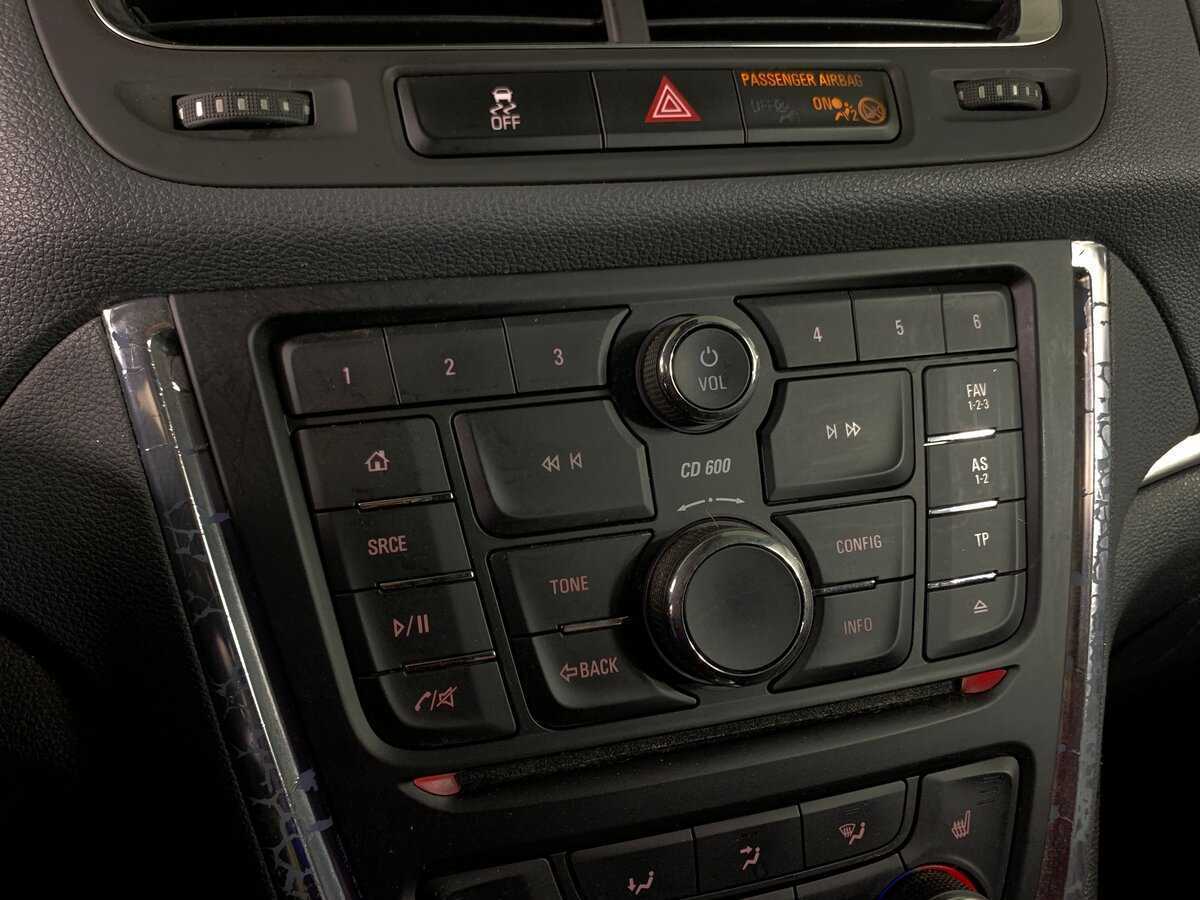 Opel Mokka с пробегом — 2014 год. Фото: #14