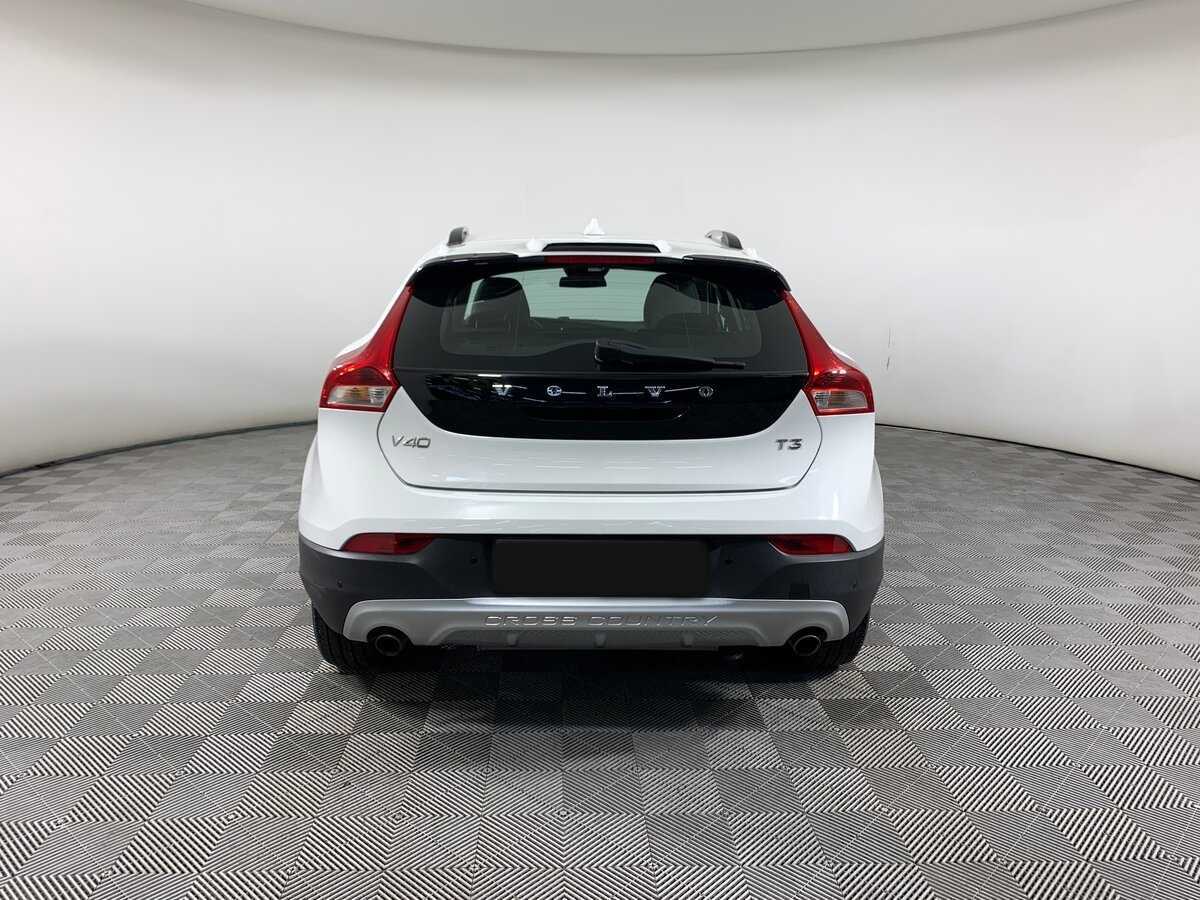 Volvo V40 Cross Country с пробегом — 2017 год. Фото: #5