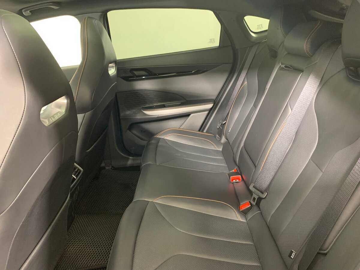 Changan UNI-V с пробегом — 2024 год. Фото: #19