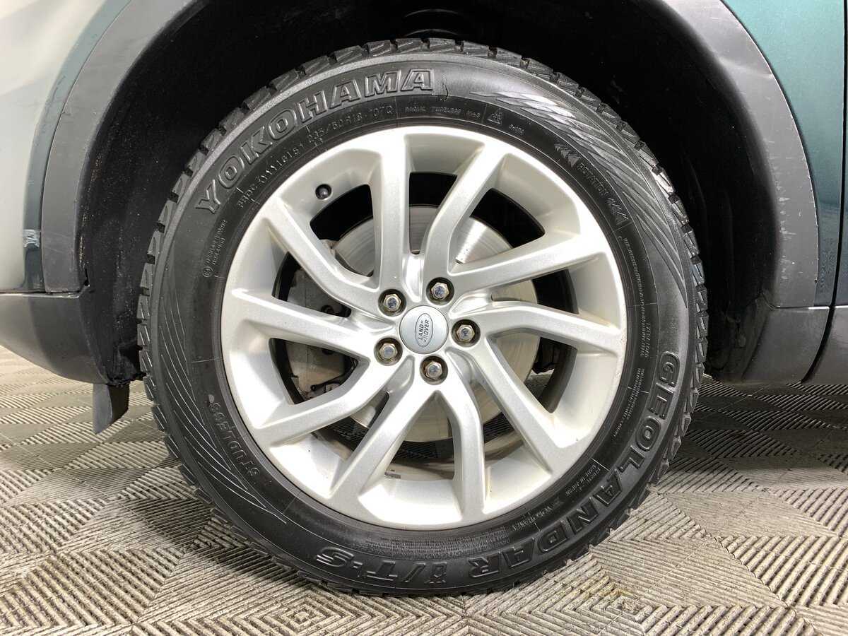 Land Rover Discovery Sport с пробегом — 2016 год. Фото: #8