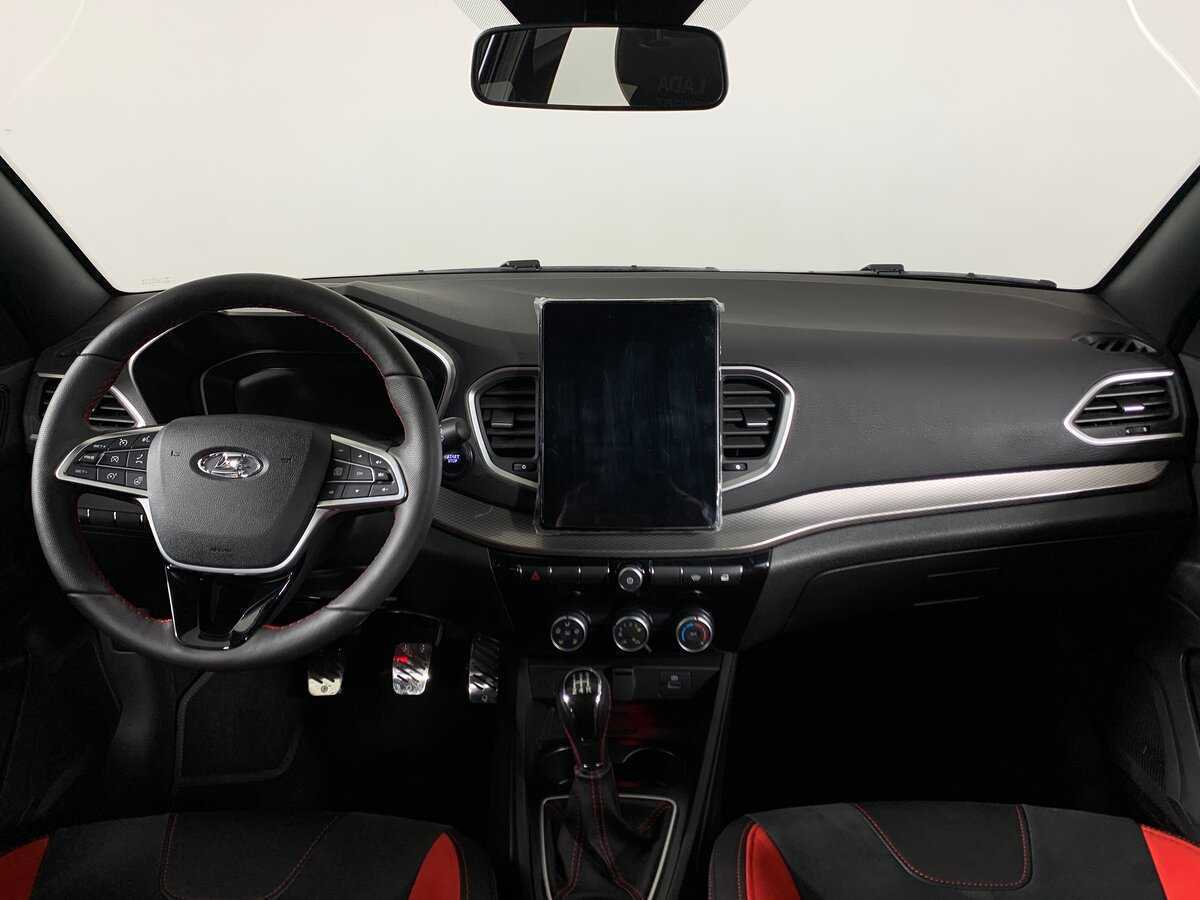 Lada (ВАЗ) Vesta с пробегом — 2024 год. Фото: #10