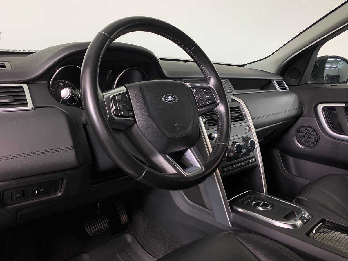 Land Rover Discovery Sport с пробегом — 2018 год. Фото: #11