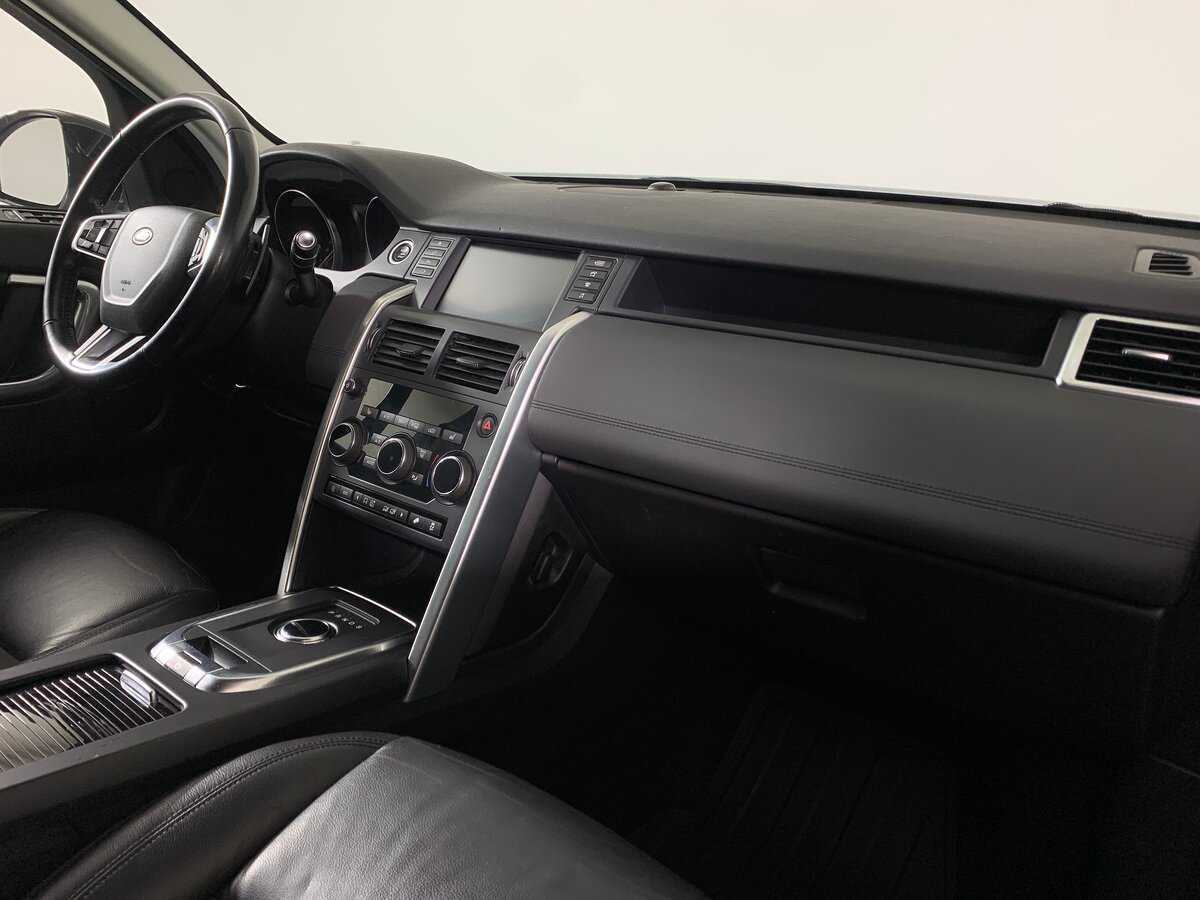 Land Rover Discovery Sport с пробегом — 2018 год. Фото: #13