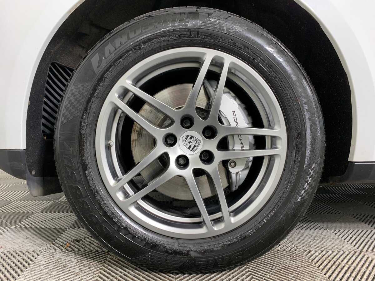 Porsche Macan с пробегом — 2015 год. Фото: #8