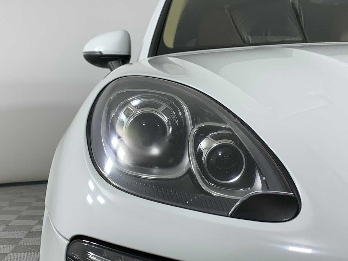 Porsche Macan с пробегом — 2015 год. Фото: #9