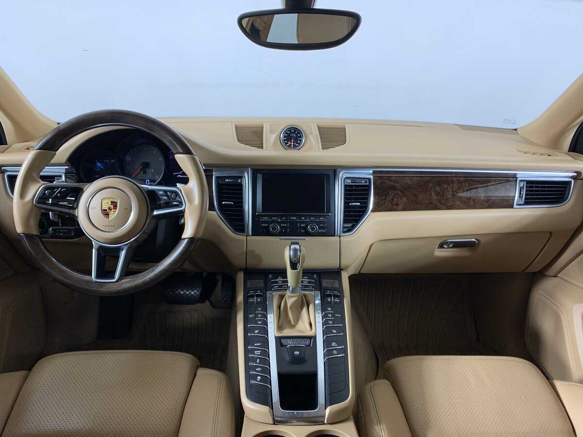 Porsche Macan с пробегом — 2015 год. Фото: #12
