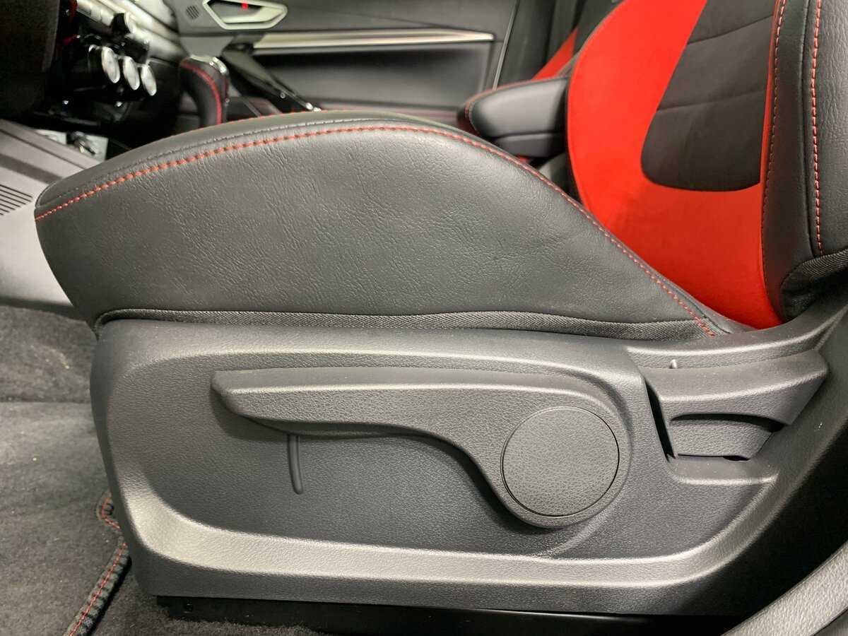 Lada (ВАЗ) Vesta с пробегом — 2024 год. Фото: #16