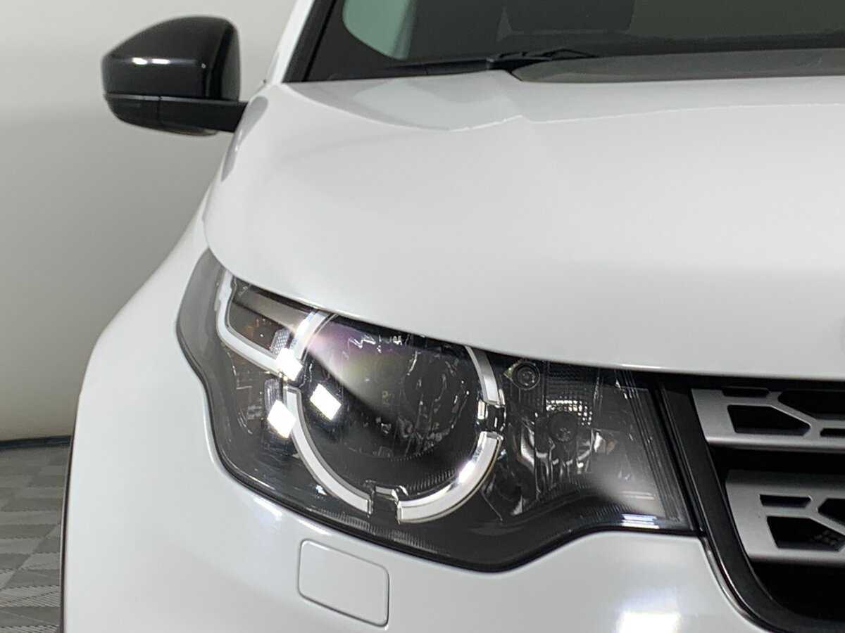 Land Rover Discovery Sport с пробегом — 2018 год. Фото: #9