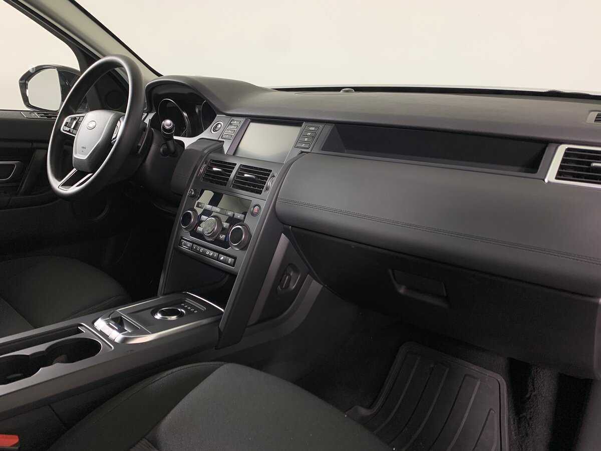 Land Rover Discovery Sport с пробегом — 2018 год. Фото: #13