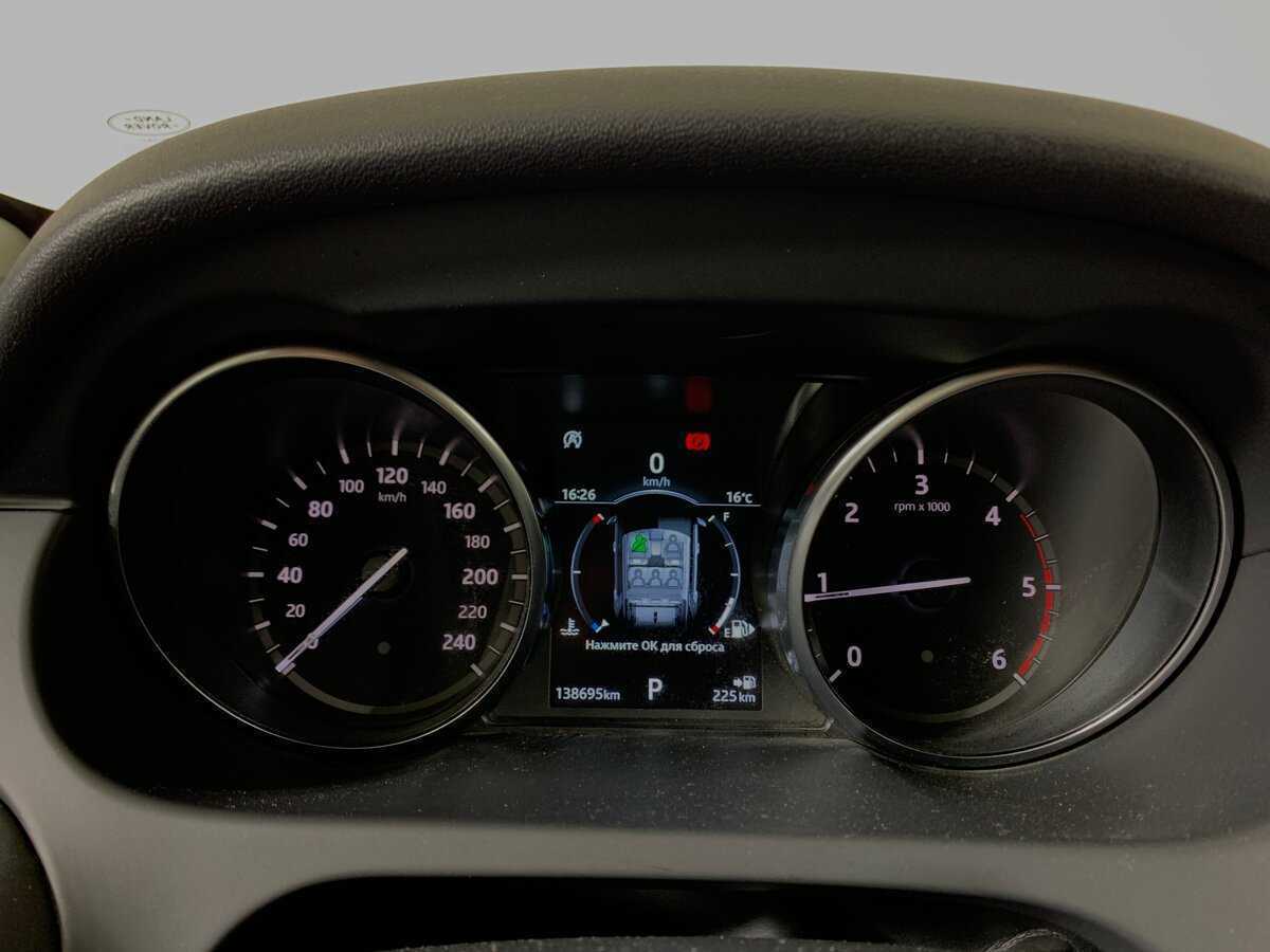 Land Rover Discovery Sport с пробегом — 2018 год. Фото: #14