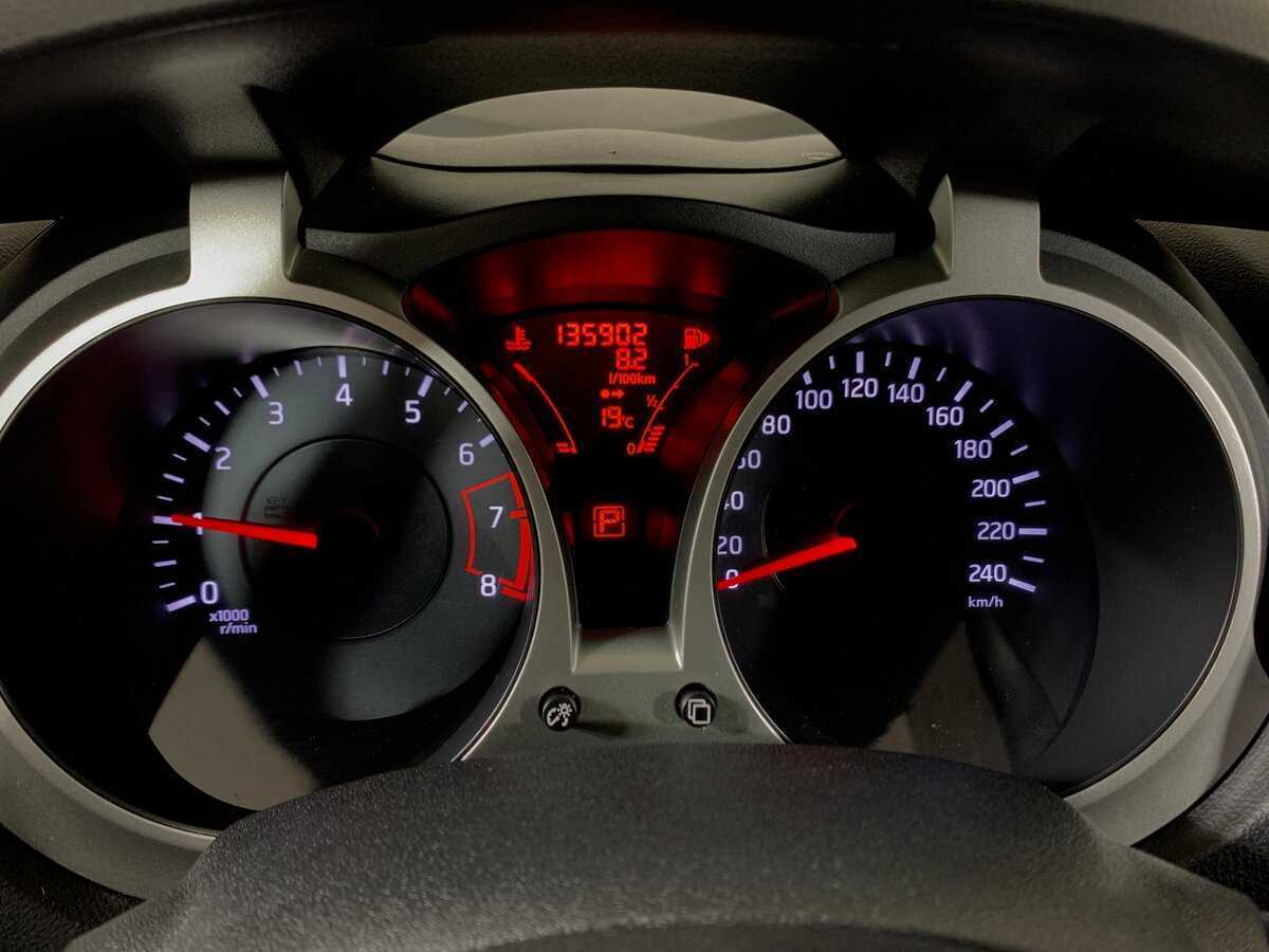 Nissan Juke с пробегом — 2011 год. Фото: #14