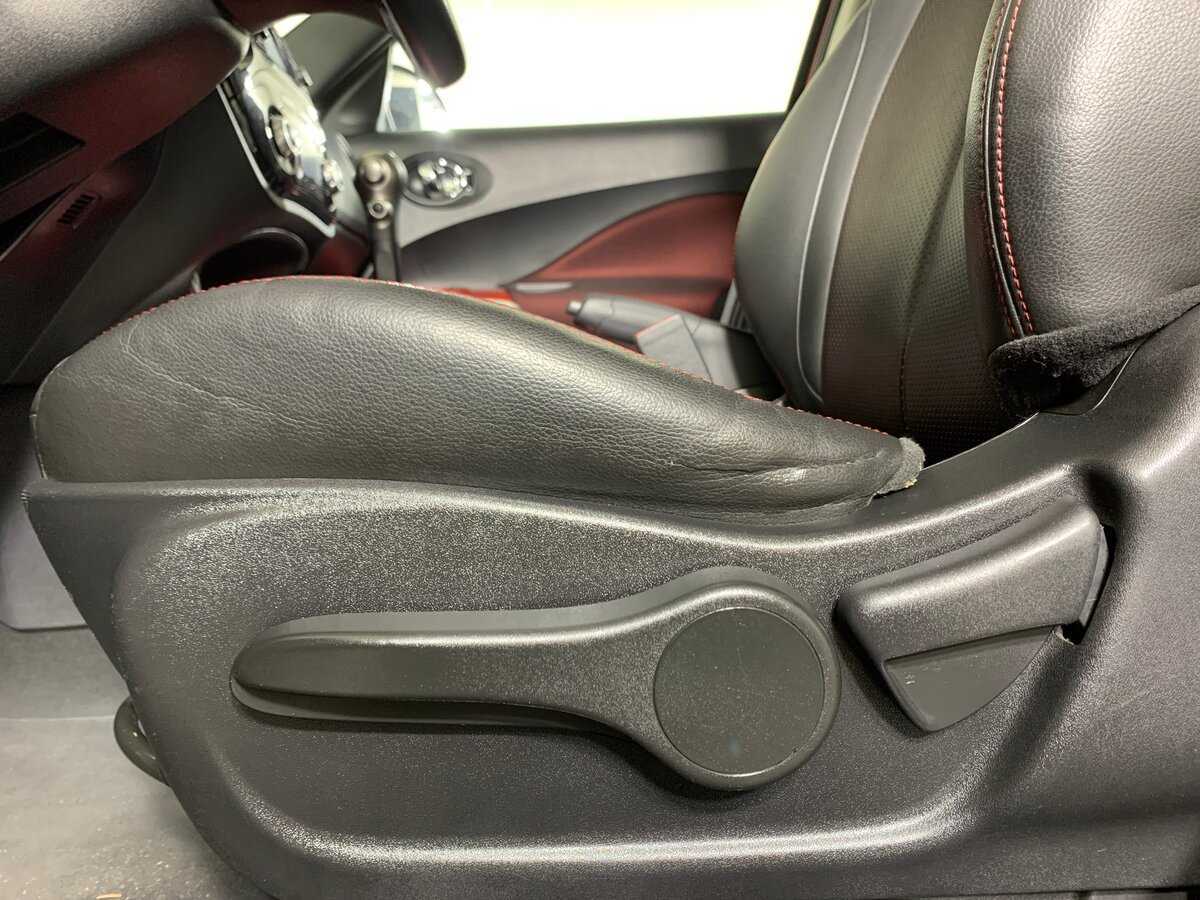 Nissan Juke с пробегом — 2011 год. Фото: #16