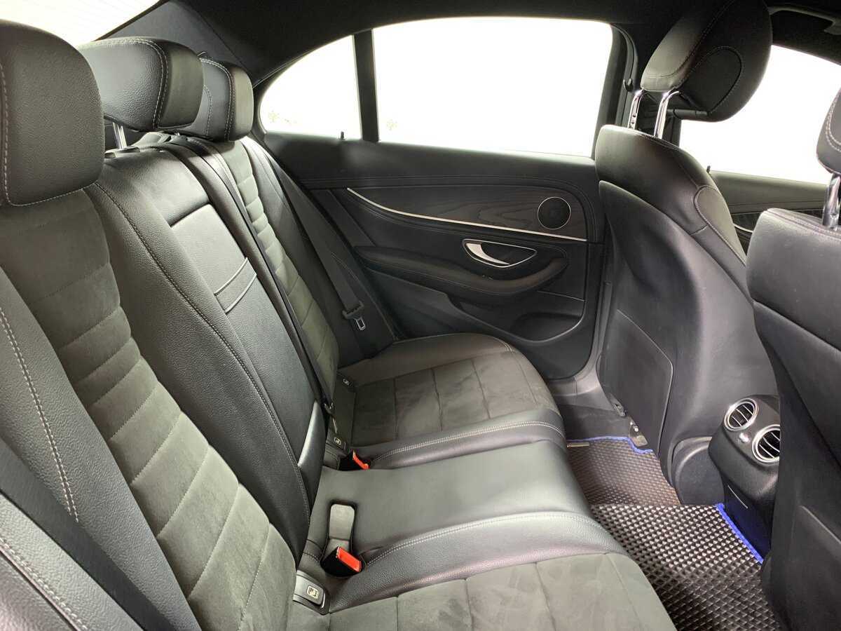 Mercedes-Benz E-Класс с пробегом — 2020 год. Фото: #17