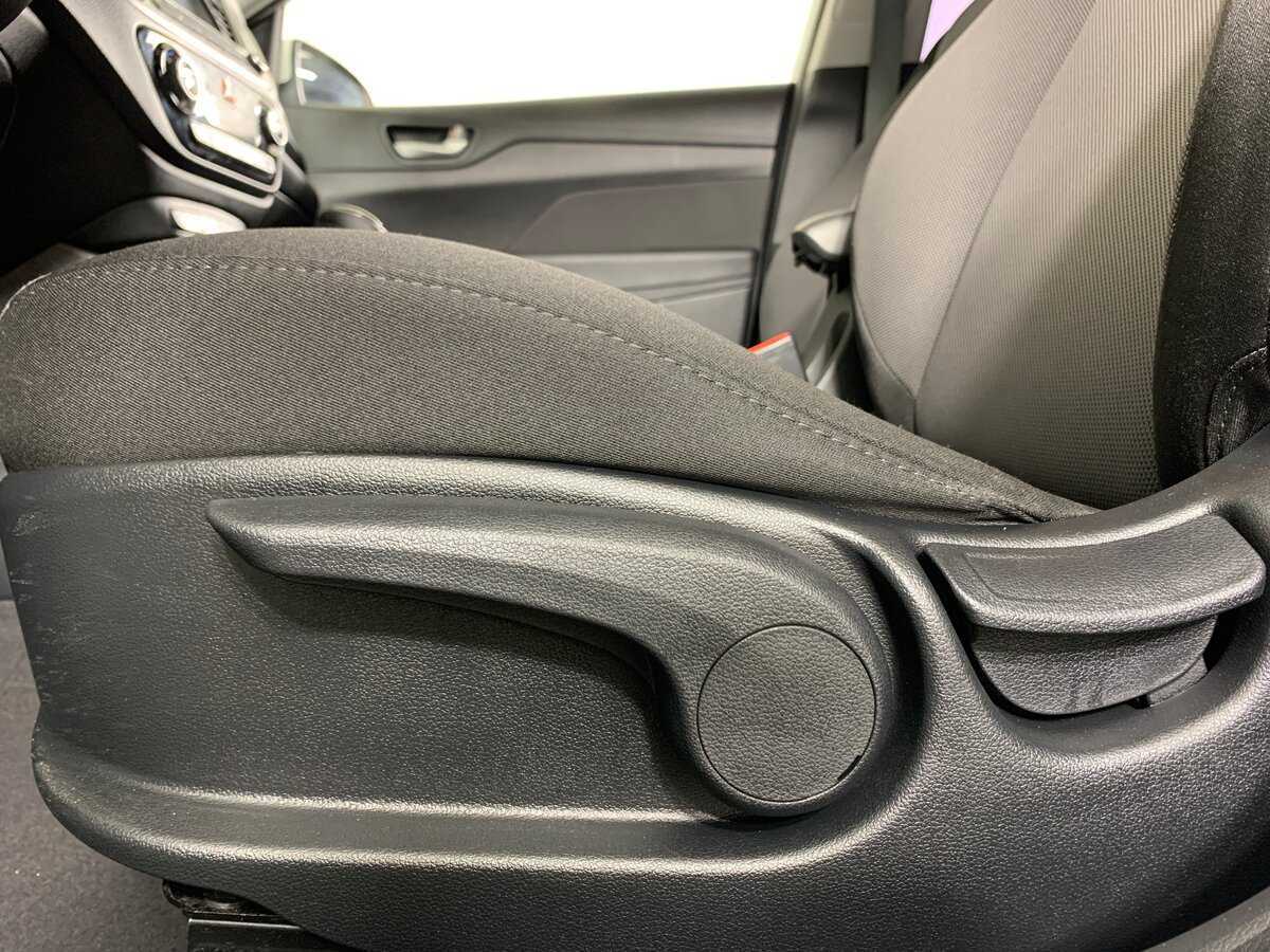 Hyundai Solaris с пробегом — 2018 год. Фото: #16