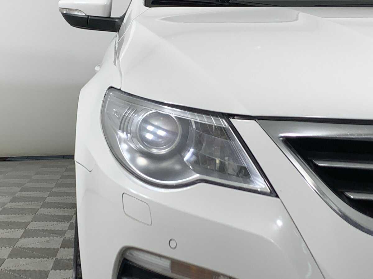 Volkswagen Passat CC с пробегом — 2011 год. Фото: #9