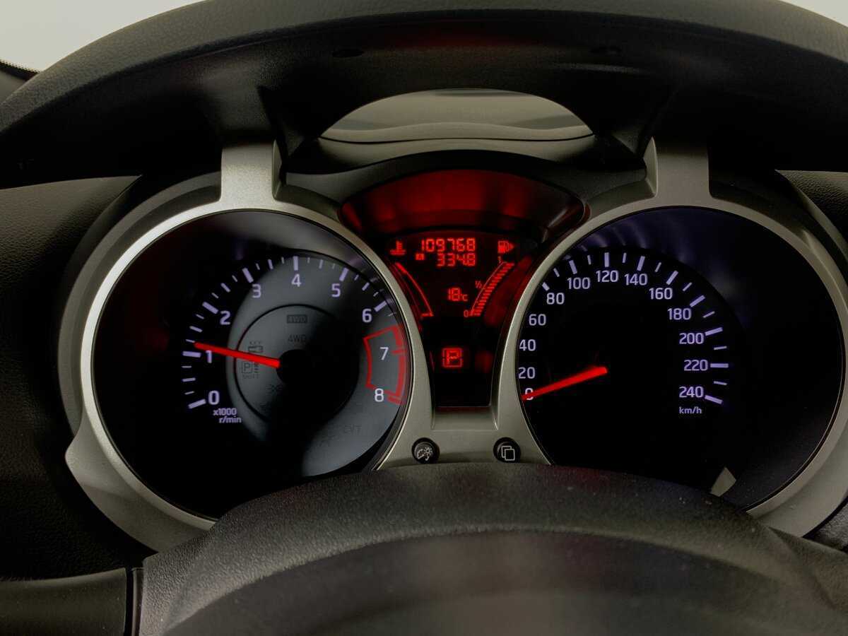 Nissan Juke с пробегом — 2011 год. Фото: #14