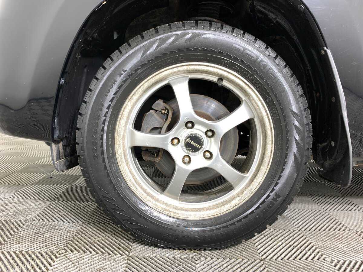 Toyota RAV4 с пробегом — 2011 год. Фото: #8