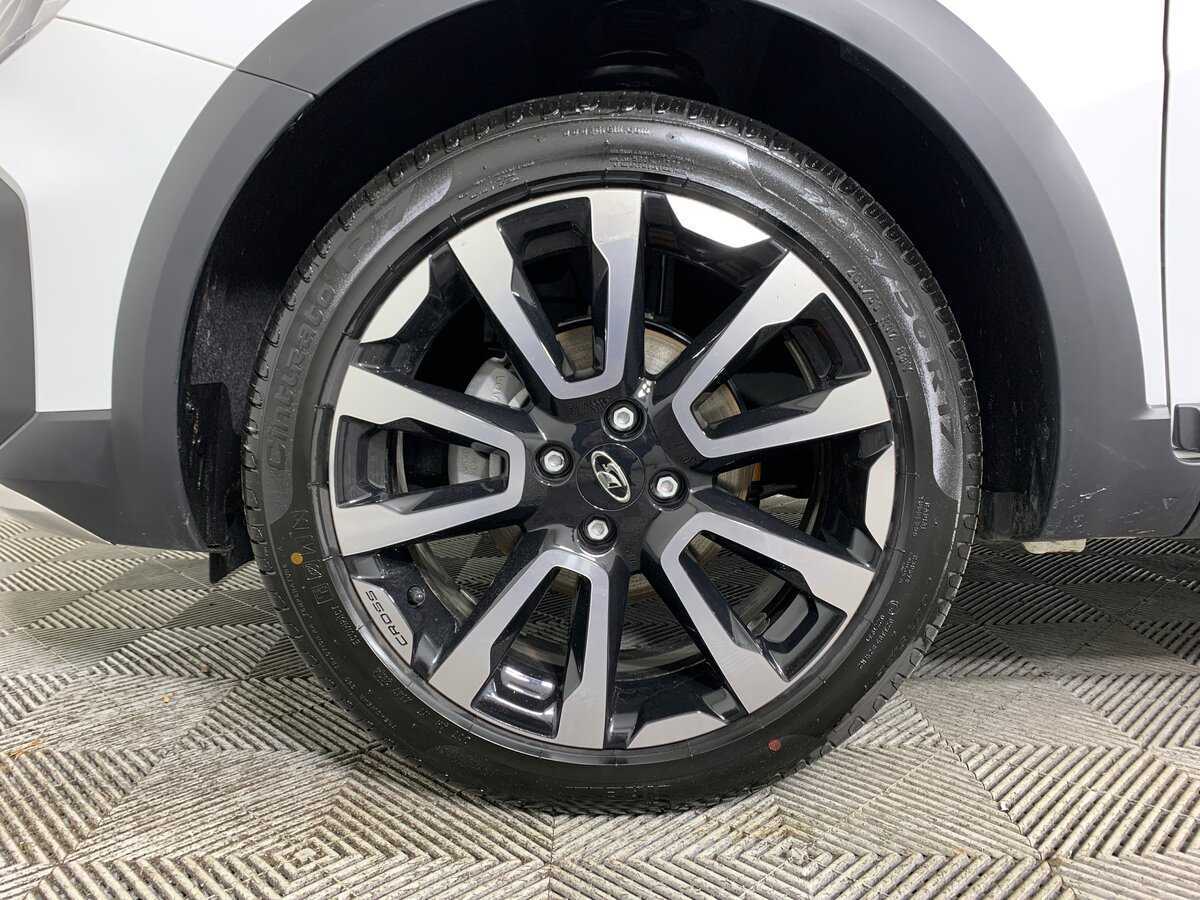 Lada (ВАЗ) Vesta с пробегом — 2024 год. Фото: #8