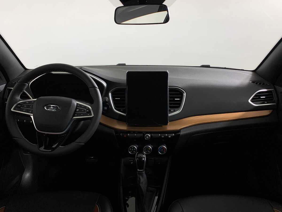 Lada (ВАЗ) Vesta с пробегом — 2024 год. Фото: #12