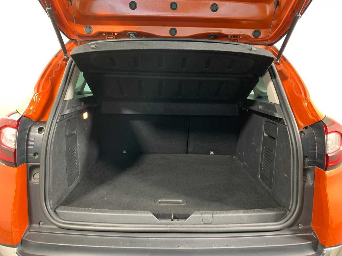 Renault Kaptur с пробегом — 2016 год. Фото: #19