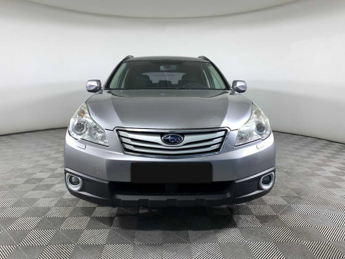 Subaru Outback с пробегом — 2010 год. Фото: #1