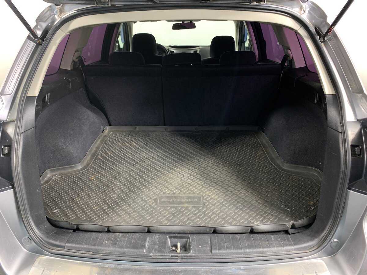 Subaru Outback с пробегом — 2010 год. Фото: #18